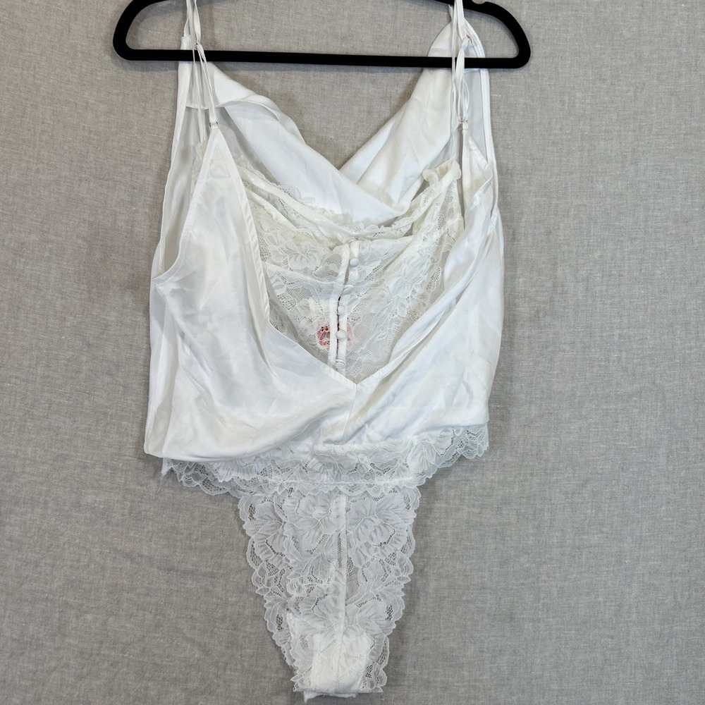 Free People Intimately Lace Body Suit Ivory NWT Medium - Picture 16 of 16
